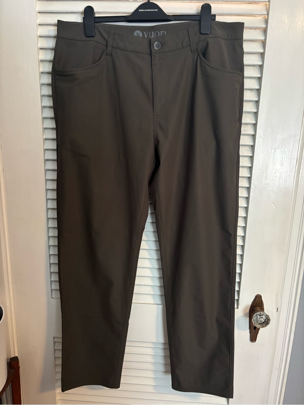 Vuori Meta 5-Pocket Oregano Green Casual Chinos